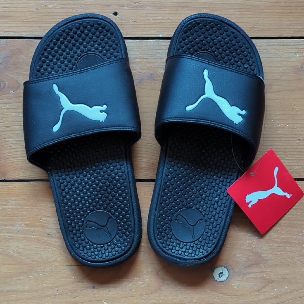 40-**NWT**Puma Black Slide Sandals for Kids